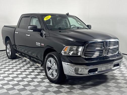 2017 RAM 1500 SLT
