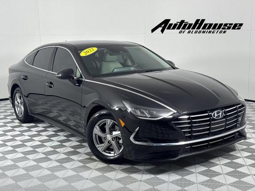 2022 Hyundai SONATA SE