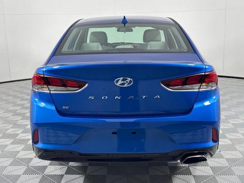 2018 Hyundai SONATA SE