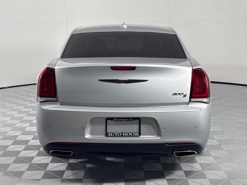 2021 Chrysler 300 S