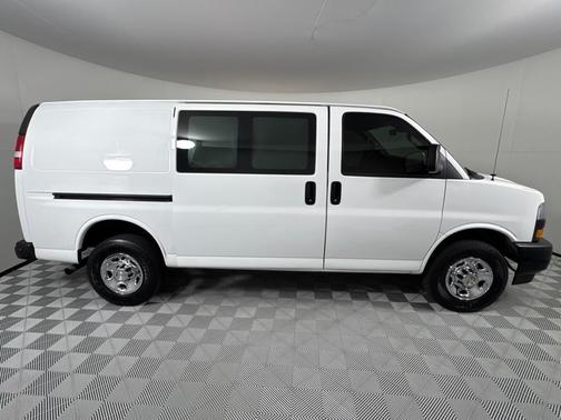 2022 Chevrolet Express 2500 Work Van