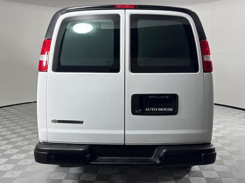 2022 Chevrolet Express 2500 Work Van