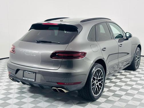2015 Porsche Macan Turbo