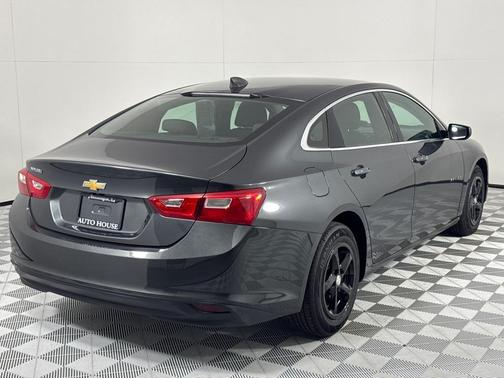 2017 Chevrolet Malibu 1LS