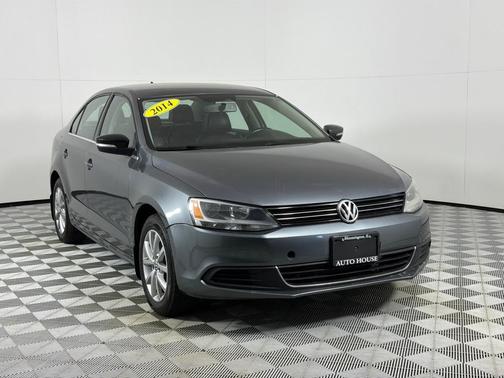 Gray 2014 Volkswagen Jetta SE