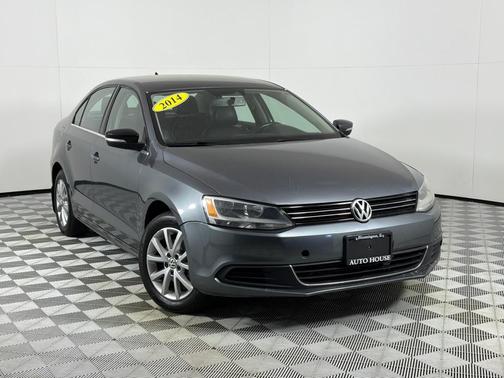 Gray 2014 Volkswagen Jetta SE