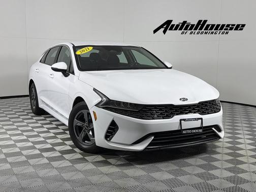 White 2021 Kia K5 LXS