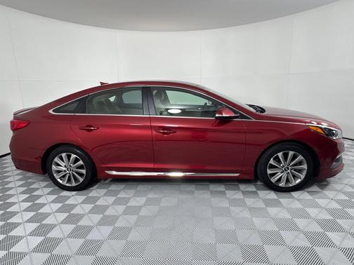 2016 Hyundai SONATA Sport