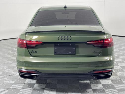 2024 Audi A4 45 S line quattro Premium