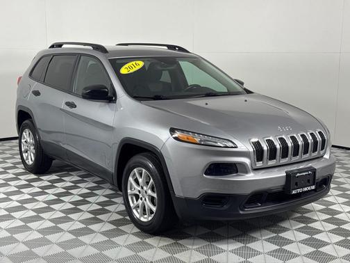2016 Jeep Cherokee Sport