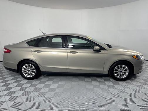 2015 Ford Fusion S