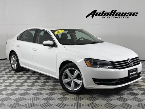 2014 Volkswagen Passat SE