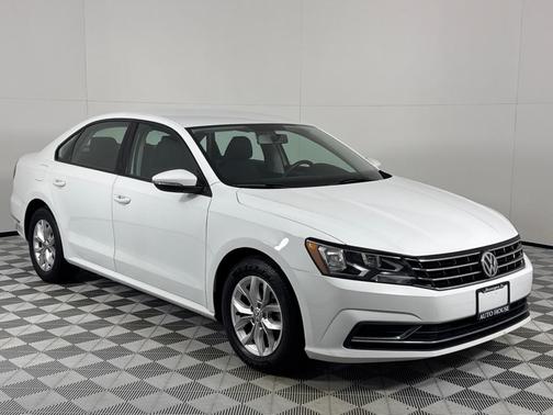 2018 Volkswagen Passat 2.0T S