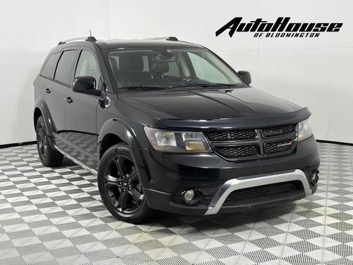 Black 2019 Dodge Journey Crossroad