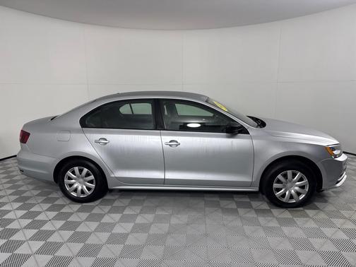 2016 Volkswagen Jetta 2.0L S