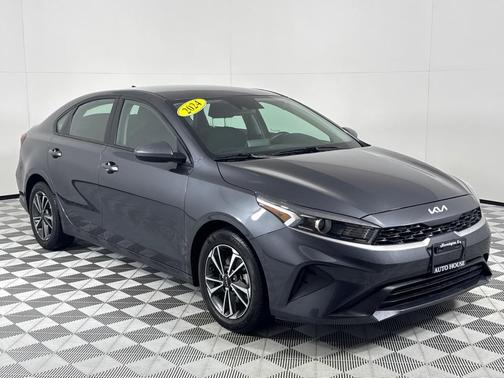 2024 Kia Forte LX