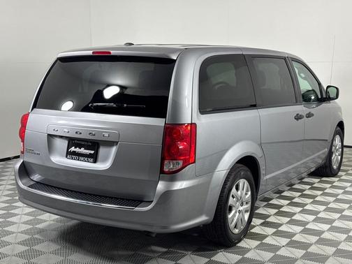 2020 Dodge Grand Caravan SE
