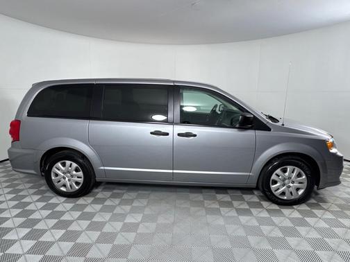 2020 Dodge Grand Caravan SE