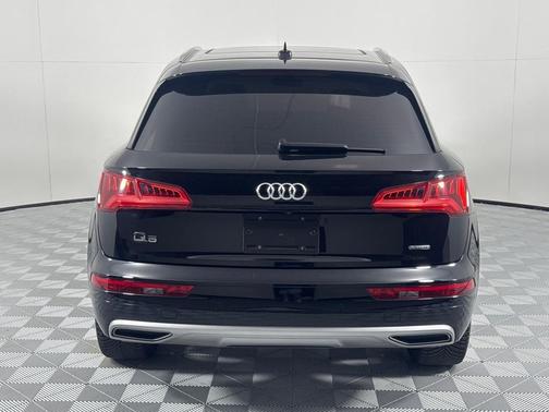 2020 Audi Q5 40 Premium Plus
