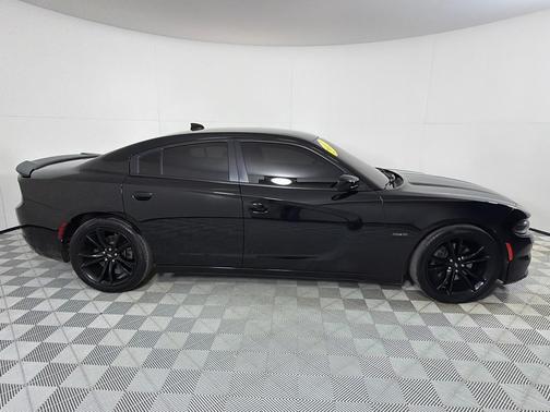 2017 Dodge Charger R/T