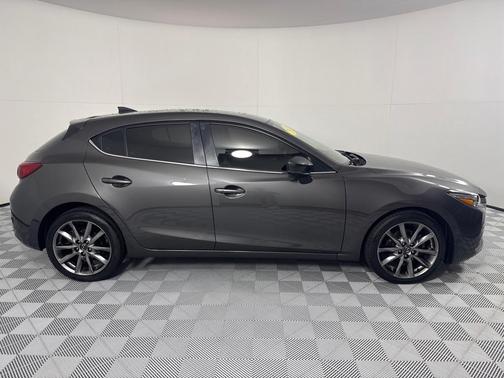 2018 Mazda Mazda3 Touring
