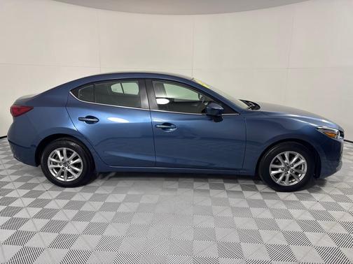 2018 Mazda Mazda3 Sport