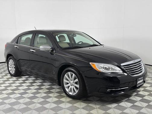 2013 Chrysler 200 Limited