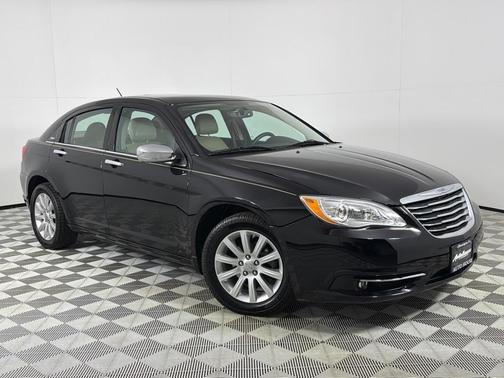 2013 Chrysler 200 Limited