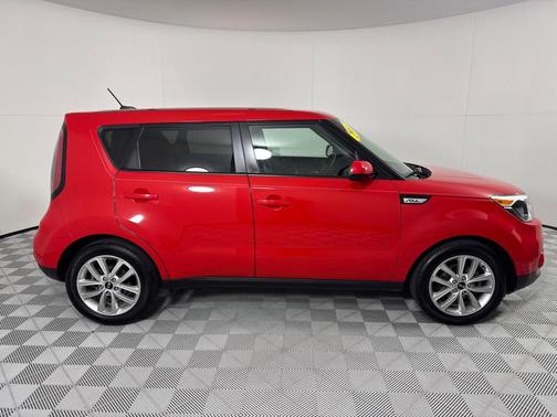 2017 Kia Soul +