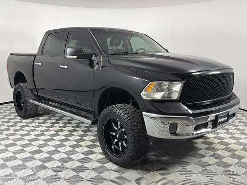 2016 RAM 1500 SLT