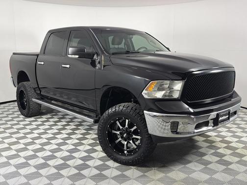 2016 RAM 1500 SLT