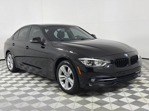 Black 2018 BMW 330 i