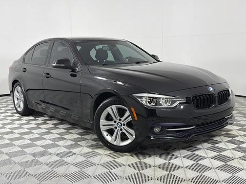 Black 2018 BMW 330 i