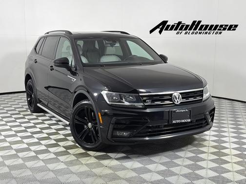 Deep Black Pearl Effect 2019 Volkswagen Tiguan 2.0T SEL R-Line Black