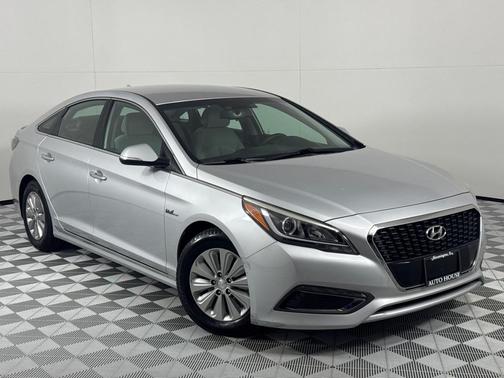 2016 Hyundai SONATA Hybrid SE
