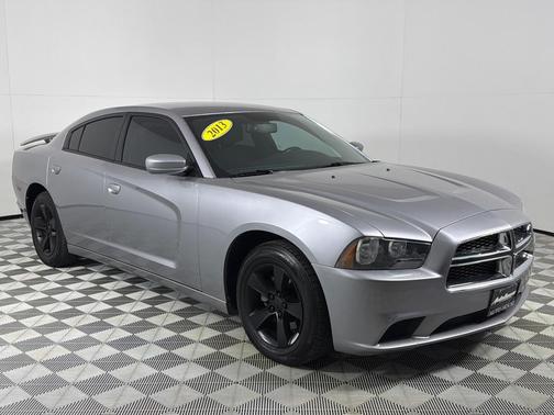 2013 Dodge Charger SE