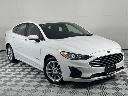 2019 Ford Fusion Hybrid SE