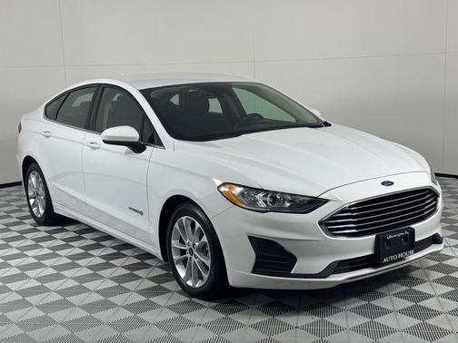 2019 Ford Fusion Hybrid SE