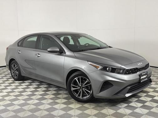 2022 Kia Forte FE