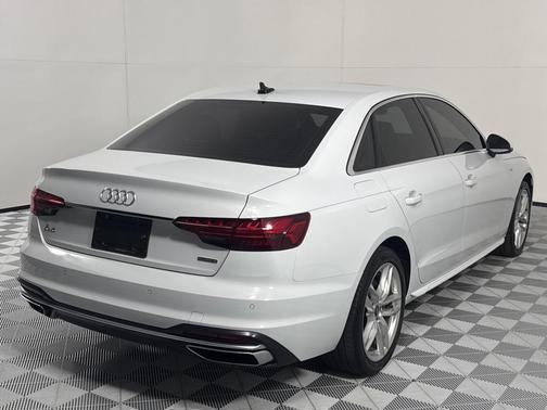 2021 Audi A4 45 S line quattro Premium