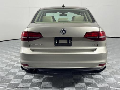 2016 Volkswagen Jetta 1.8T SEL
