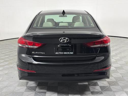Phantom Black 2017 Hyundai ELANTRA SE