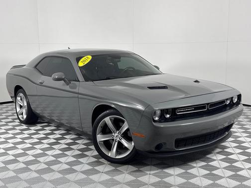 2018 Dodge Challenger SXT