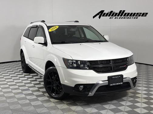 White 2016 Dodge Journey Crossroad