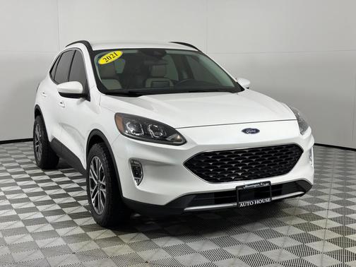 White 2021 Ford Escape SEL