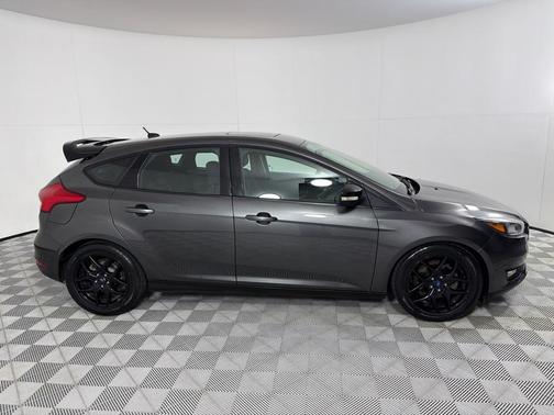Gray 2018 Ford Focus SEL