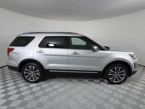 Silver 2017 Ford Explorer Platinum