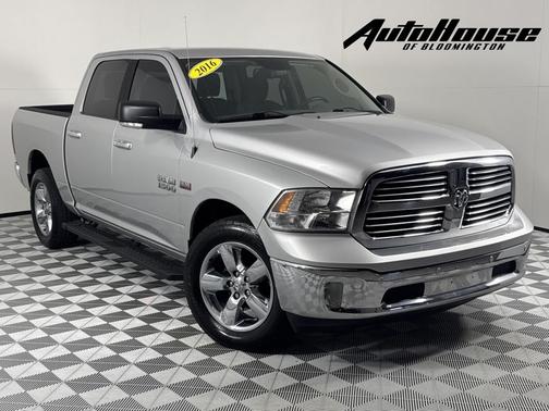 2016 RAM 1500 SLT