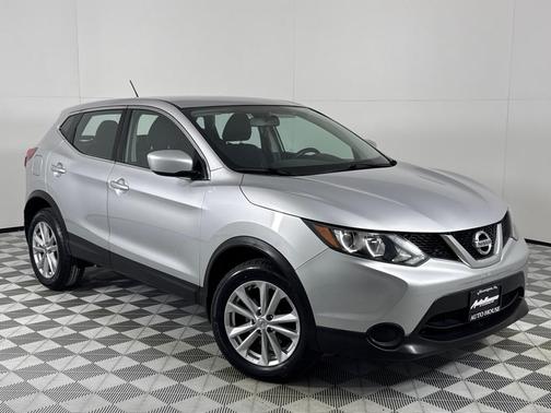 2017 Nissan Rogue Sport SV