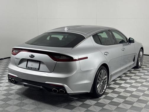 2018 Kia Stinger Base
